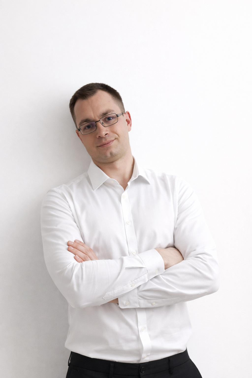 Strony internetowe i automatyzacje dla firm usługowych Adam Jaszczak, założyciel WiekszyRuch.pl